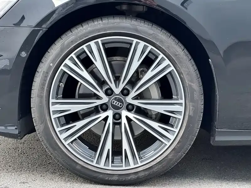 Audi A6L 2022 из CN, фото 10