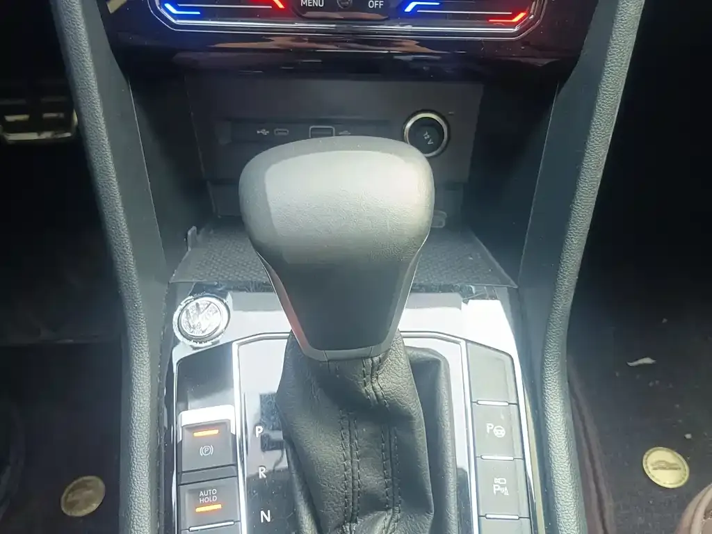 Volkswagen Tiguan L 2024 из CN, фото 6