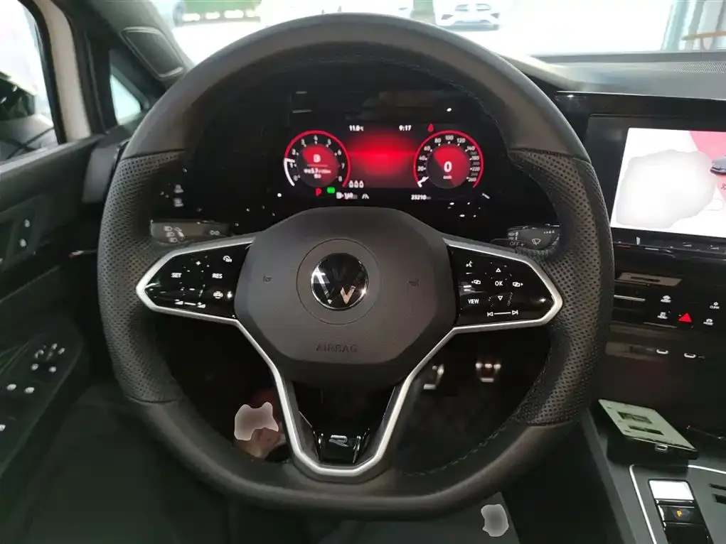 Volkswagen Golf 2024 из CN, фото 9