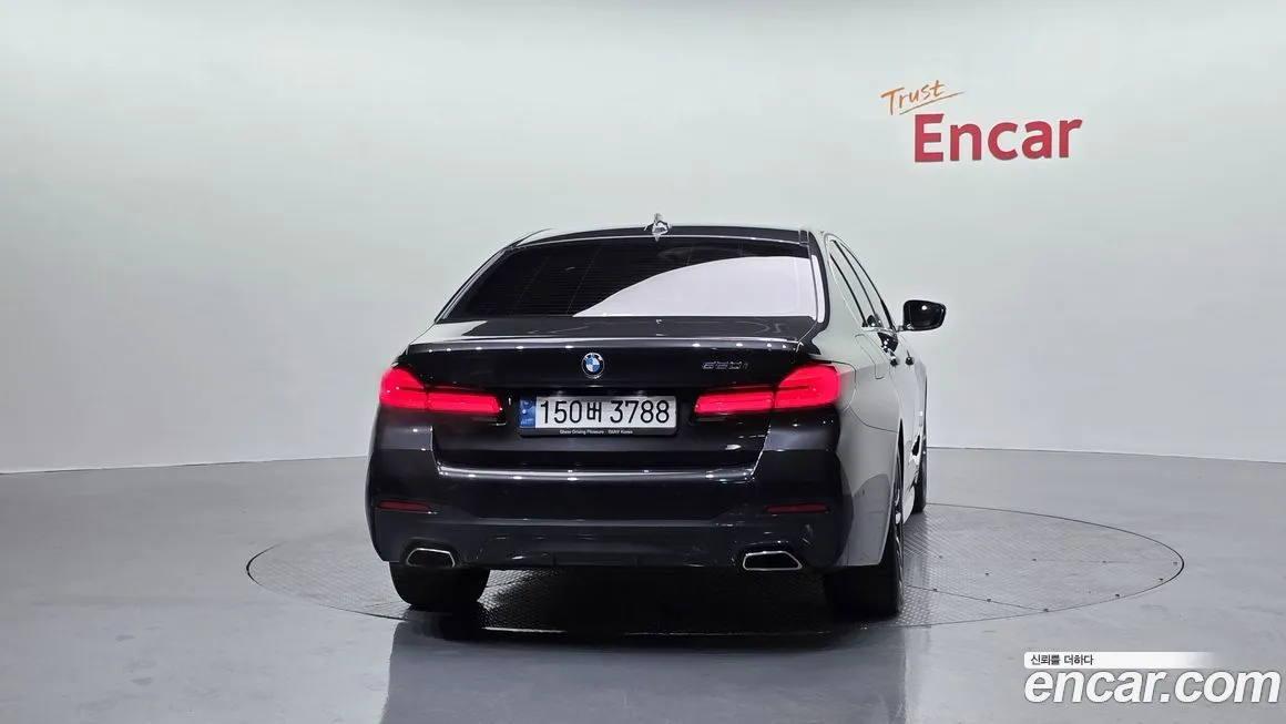 BMW 5-Series 2023 из KR, фото 3
