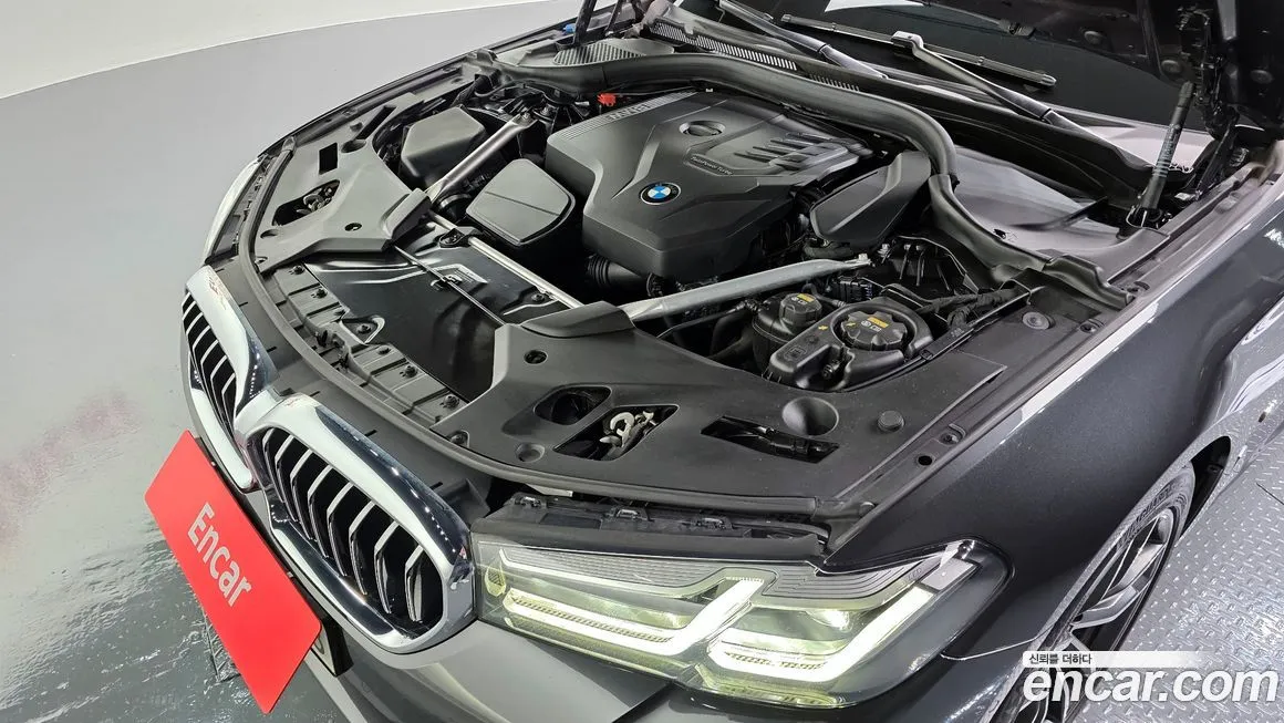 BMW 5-Series 2023 из KR, фото 8