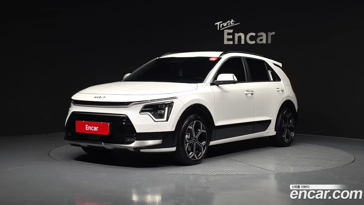 Kia Niro — фото 1