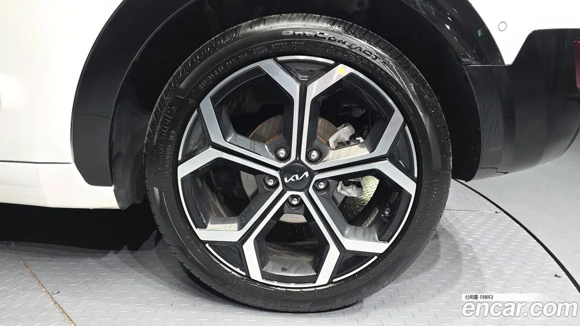Kia Niro — фото 10