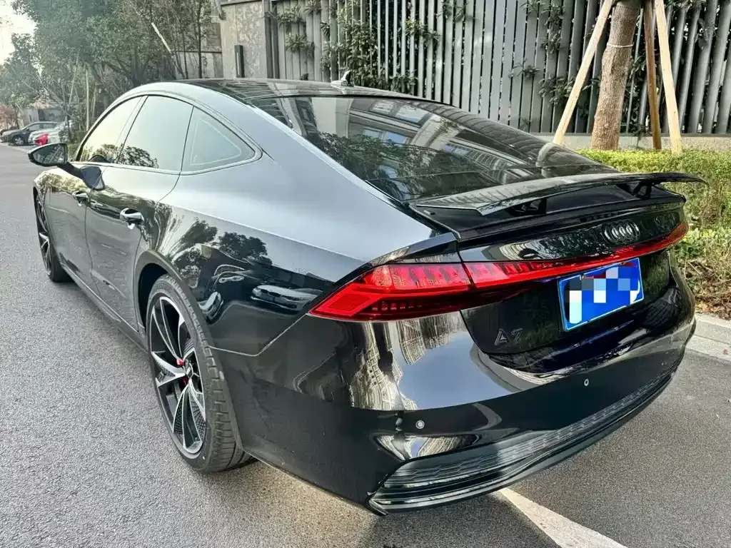 Audi A7 — фото 8