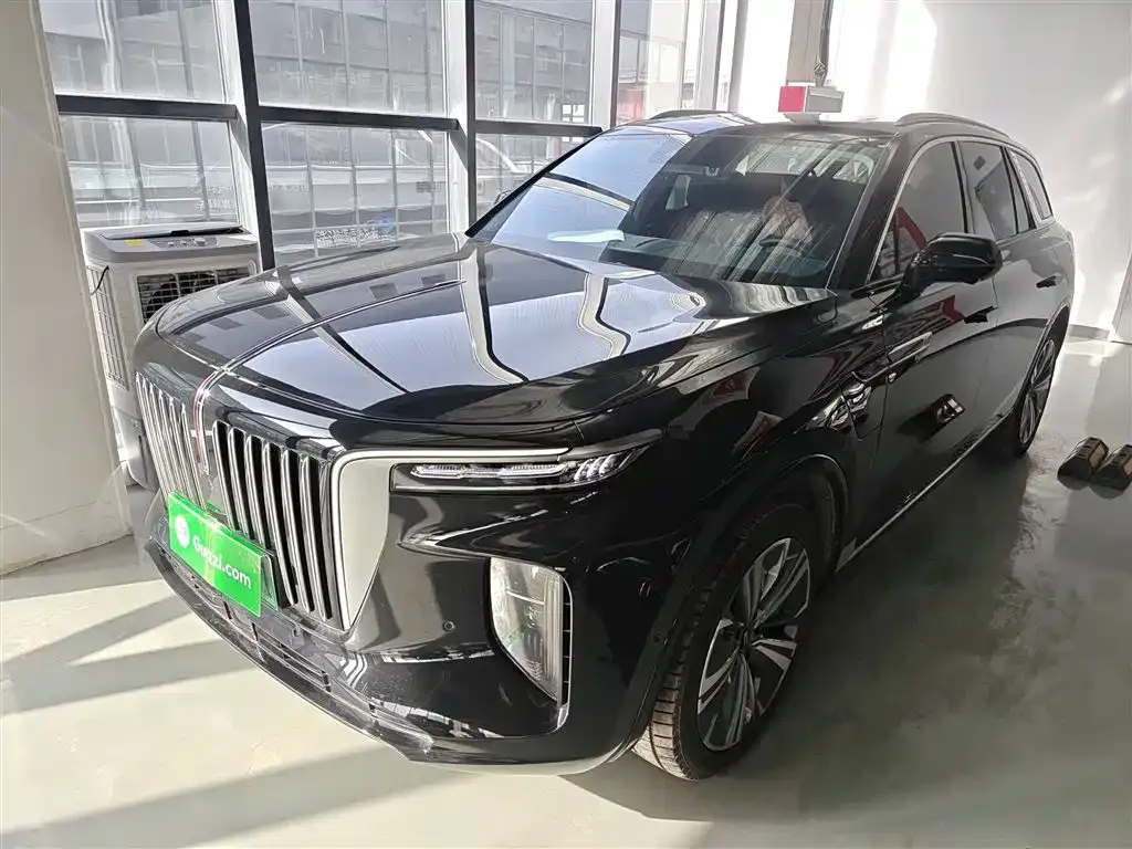Hongqi E-HS9
