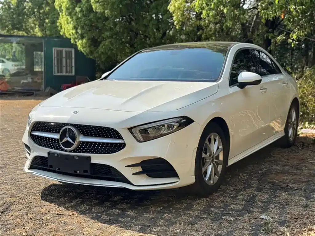 Mercedes-Benz A-Class — фото 9