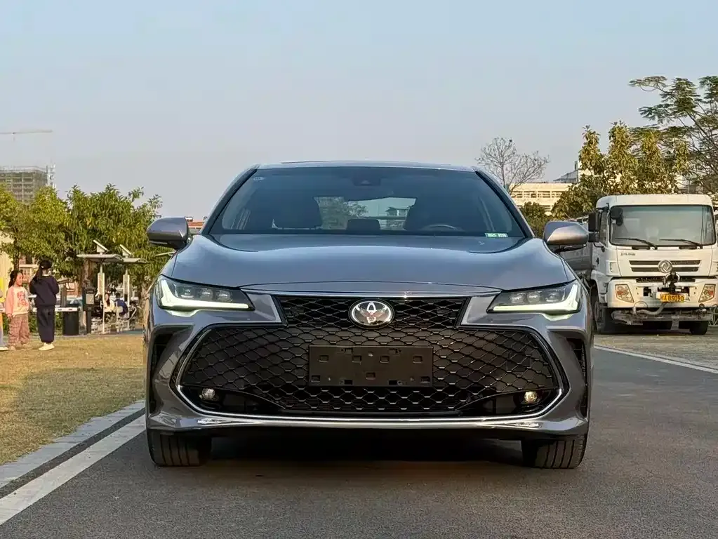 Toyota Avalon 2023 из CN, фото 9