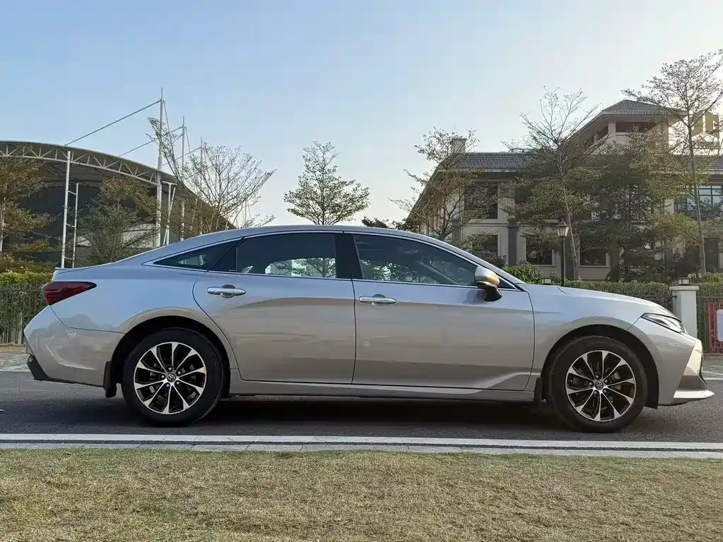 Toyota Avalon 2023 из CN, фото 7