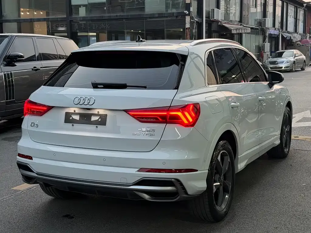 Audi Q3 2022 из CN, фото 10