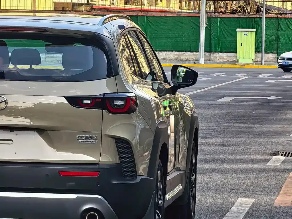 Mazda CX-50 2023 из CN, фото 6