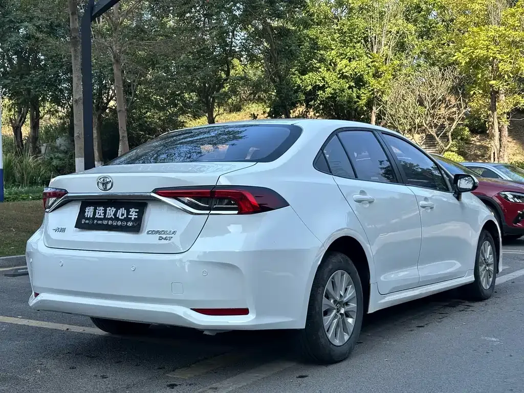 Toyota Corolla 2023 из CN, фото 2