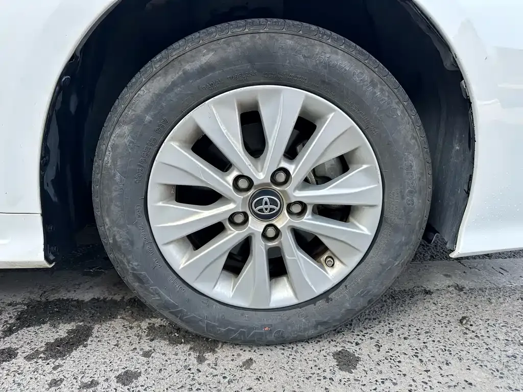 Toyota Corolla 2023 из CN, фото 3