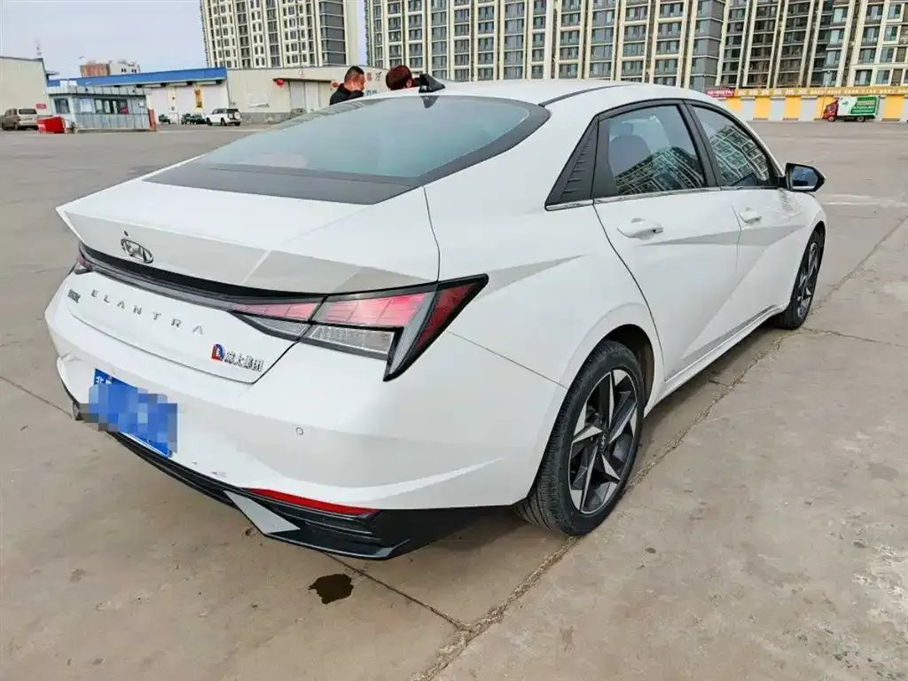 Hyundai Elantra 2023 из CN, фото 4