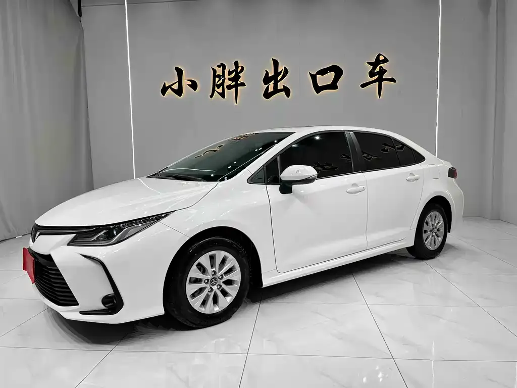 Toyota Corolla 2023 из CN, фото 1