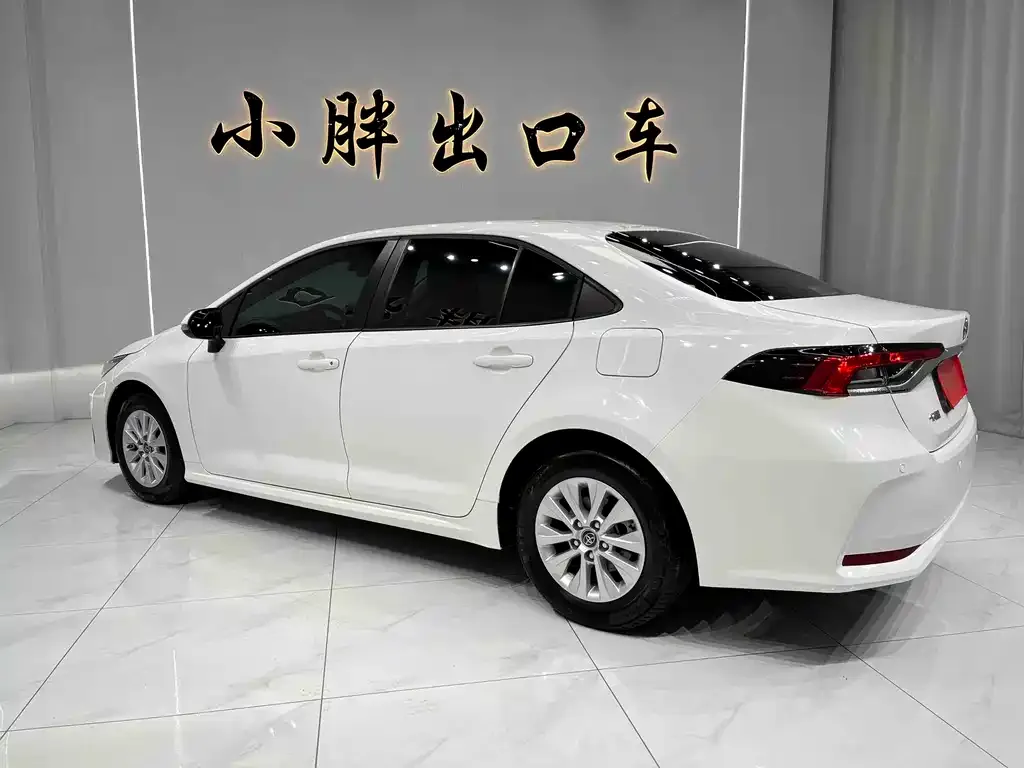 Toyota Corolla 2023 из CN, фото 3