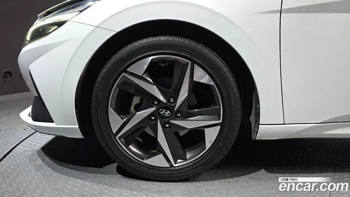 Hyundai AVANTE — фото 10