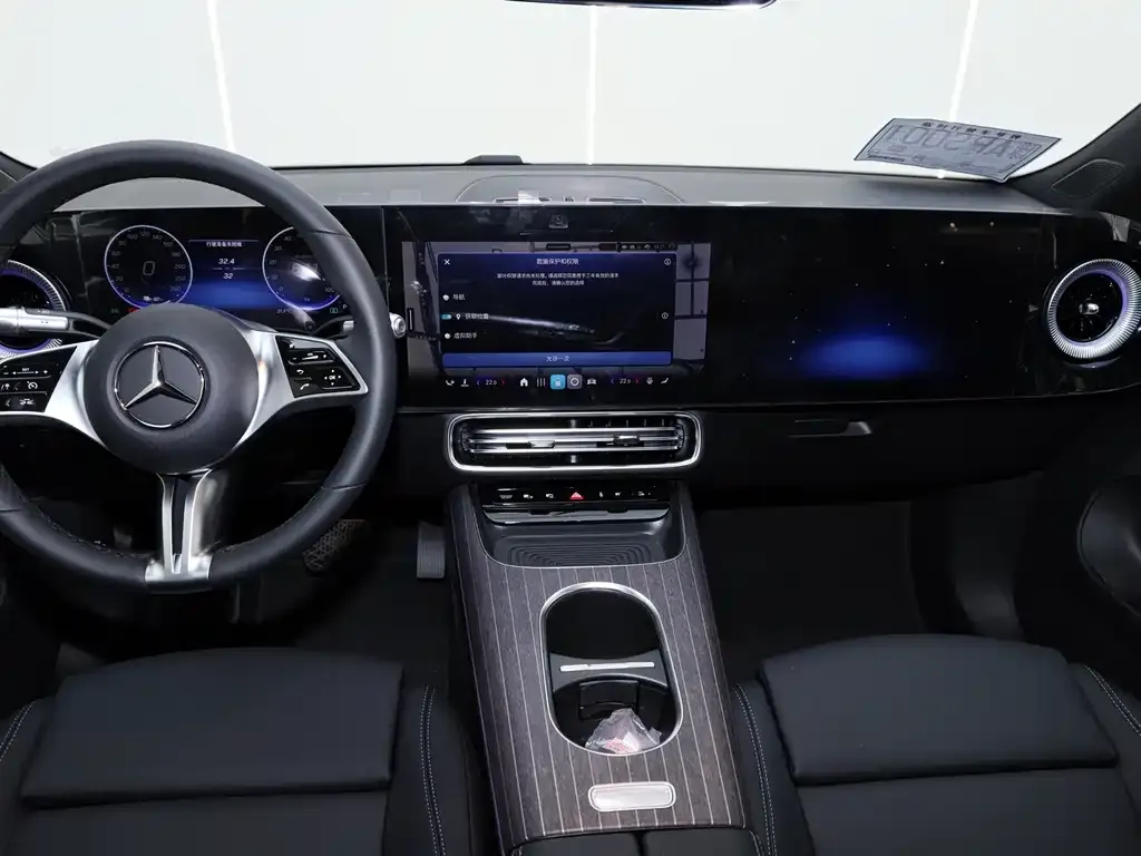 Mercedes-Benz CLA PHEV 2025 из CN, фото 4