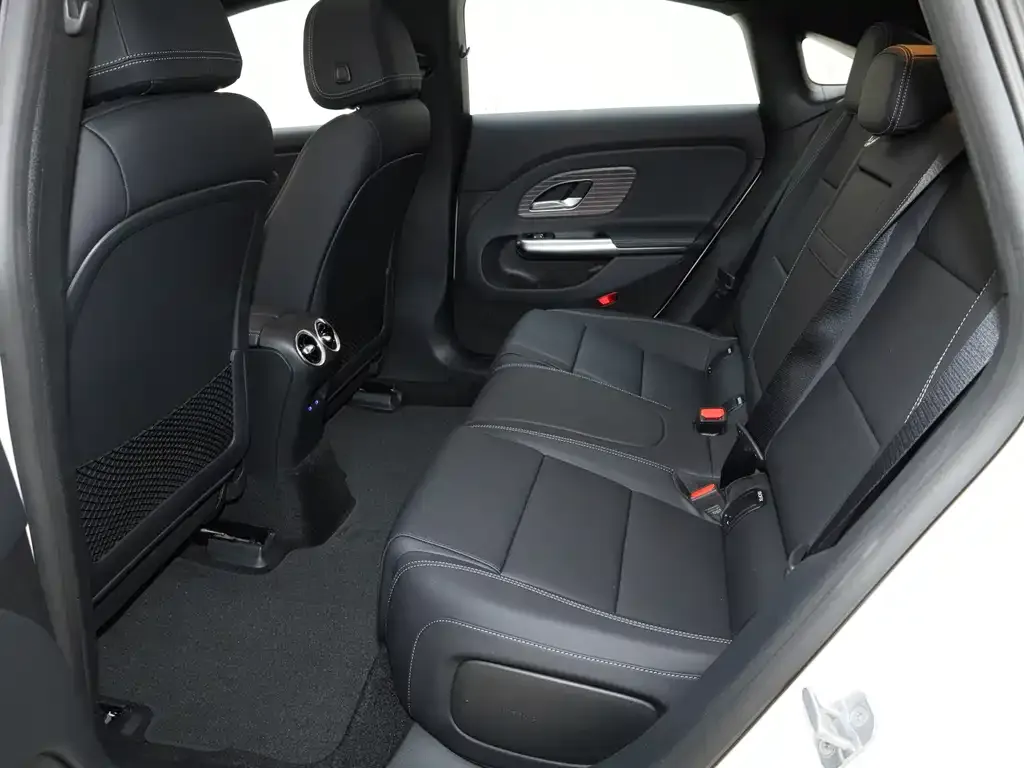 Mercedes-Benz CLA PHEV 2025 из CN, фото 8
