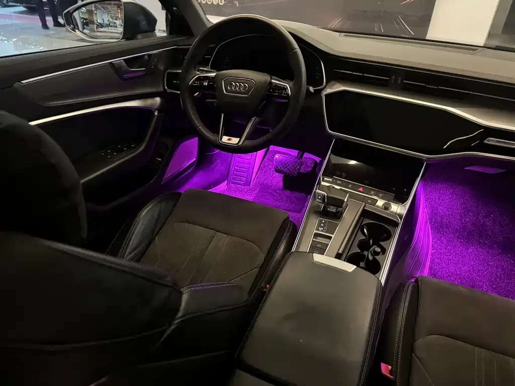 Audi A6L 2021 из CN, фото 3