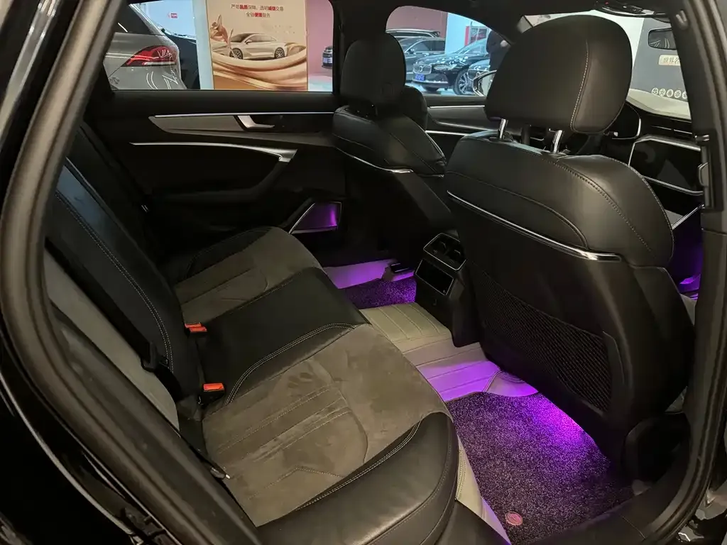 Audi A6L 2021 из CN, фото 8