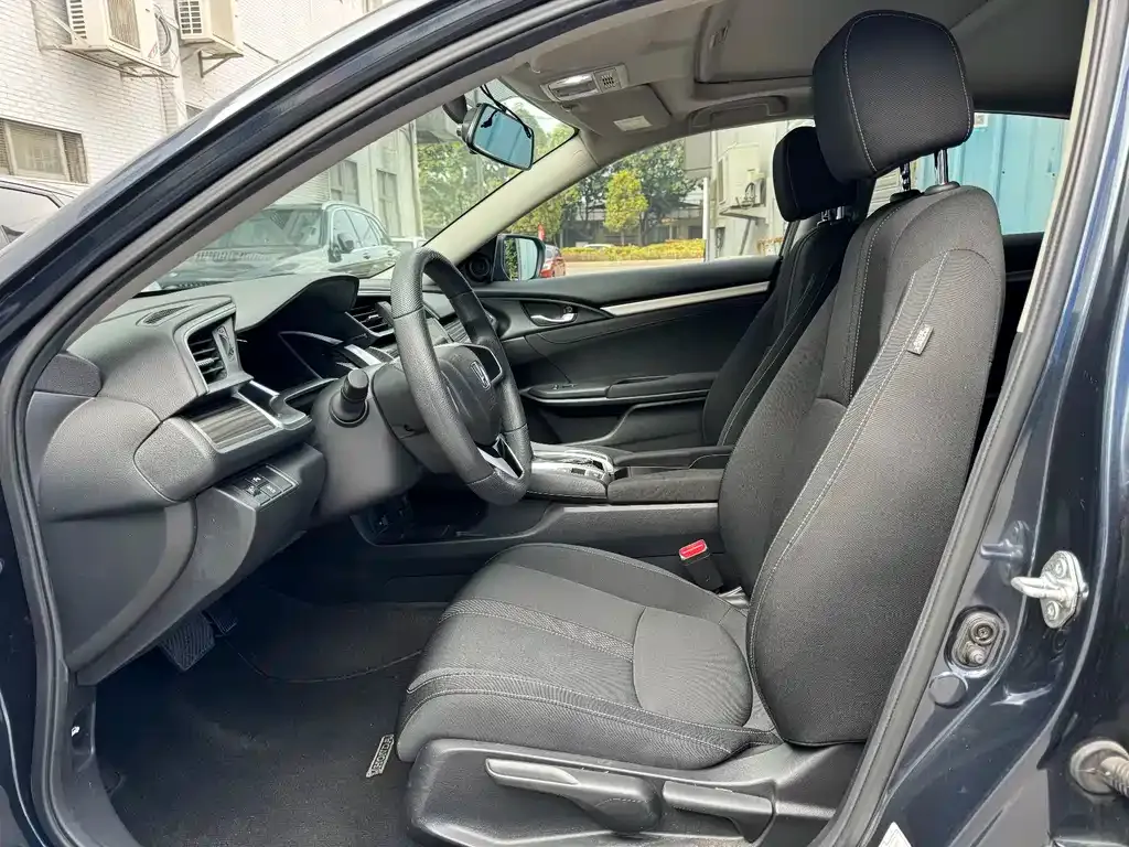 Honda Civic — фото 9