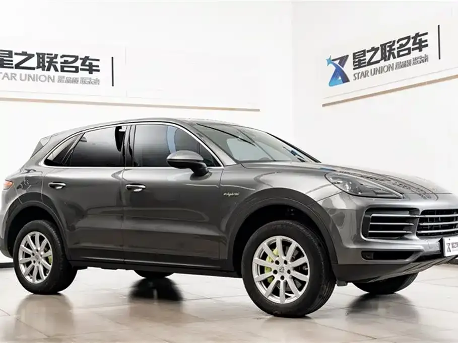 Porsche Cayenne Hybrid 2021 из CN, фото 2