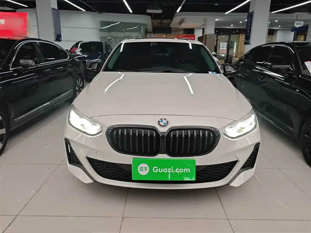 BMW 1 Series 2022 из CN, фото 6