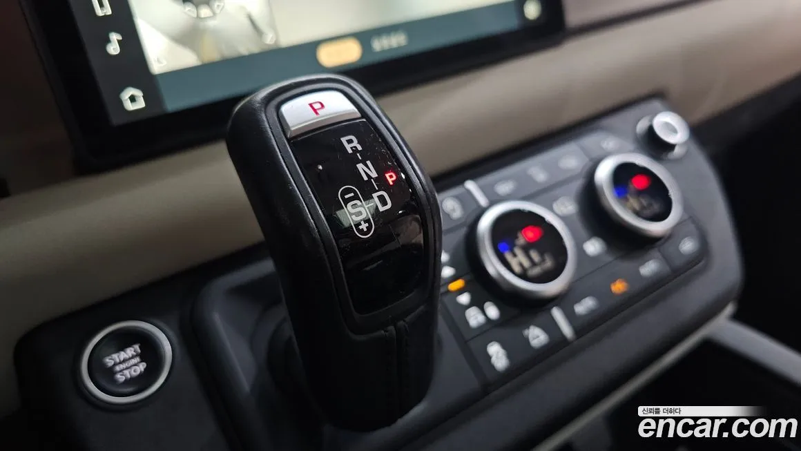 Land Rover Defender 2022 из KR, фото 2
