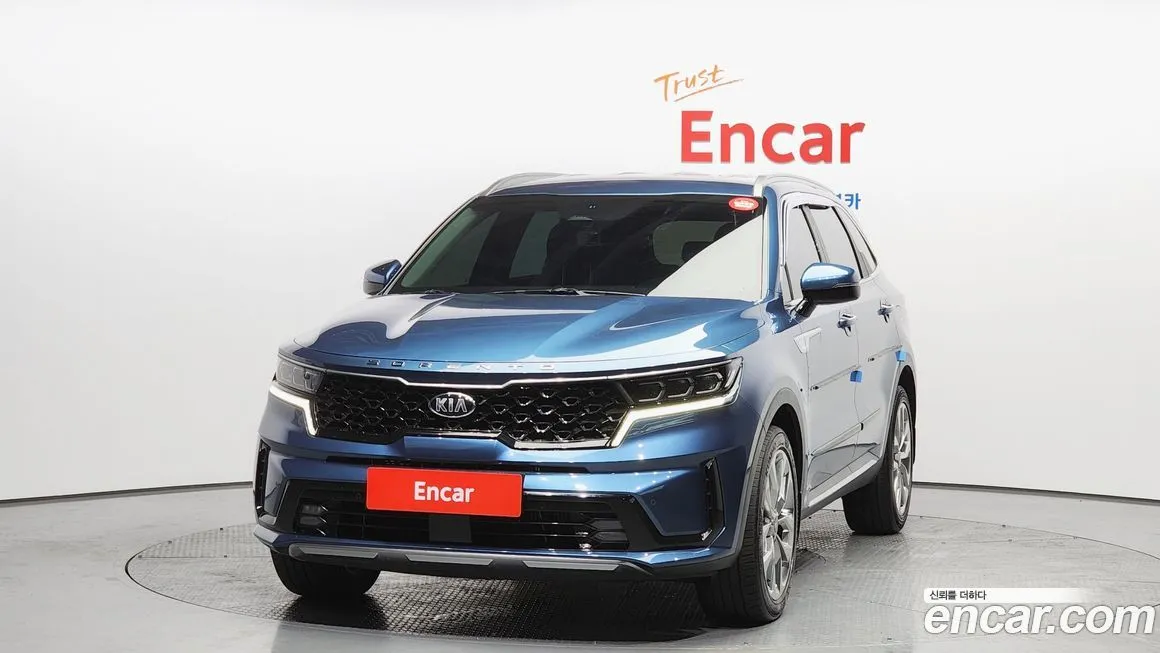 Kia Sorento — фото 7