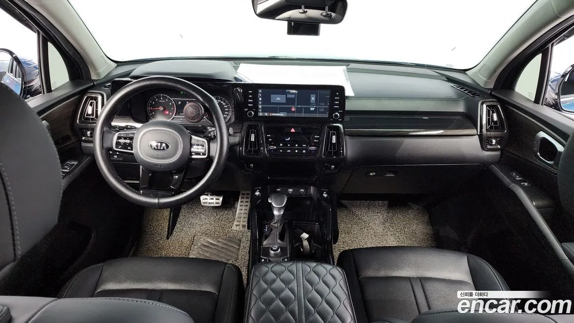 Kia Sorento — фото 9