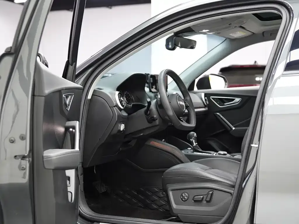 Audi Q2L 2022 из CN, фото 3