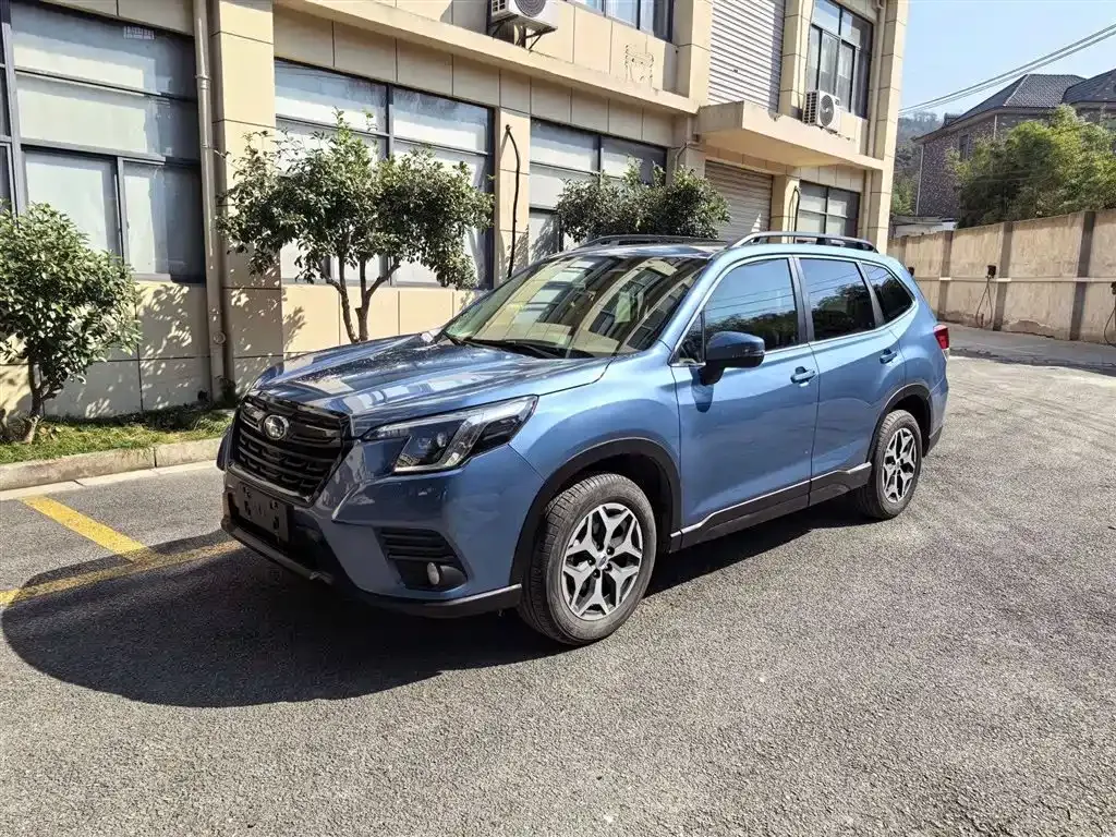 Subaru Forester 2022 из CN, фото 1