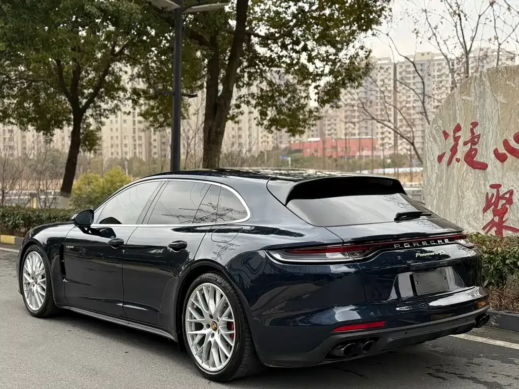 Porsche Panamera Hybrid 2022 из CN, фото 5