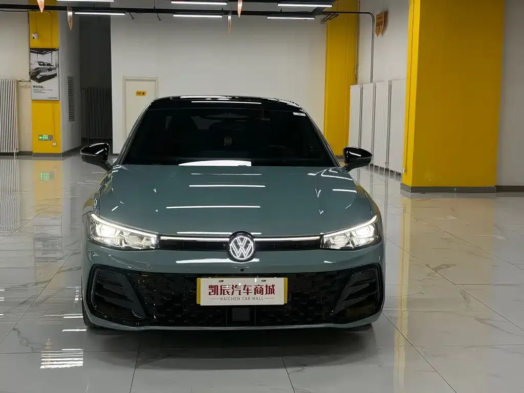 Volkswagen Passat 2024 из CN, фото 1