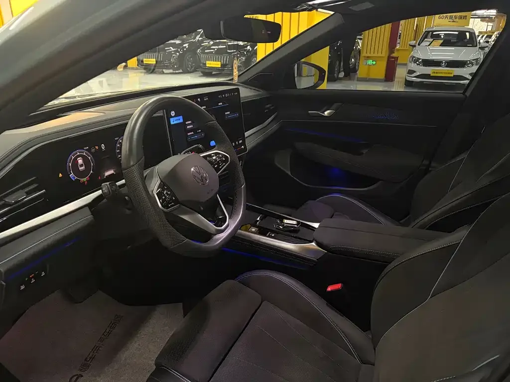 Volkswagen Passat 2024 из CN, фото 7