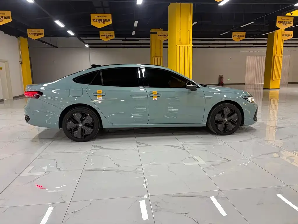 Volkswagen Passat 2024 из CN, фото 8