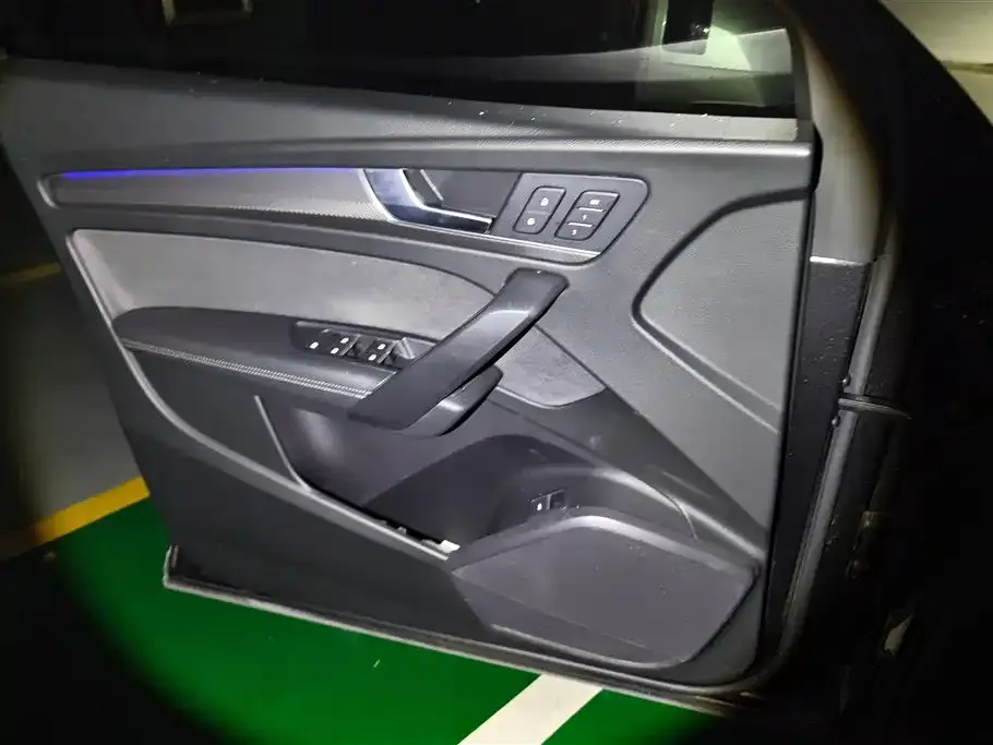 Audi Q5L Sportback 2021 из CN, фото 6