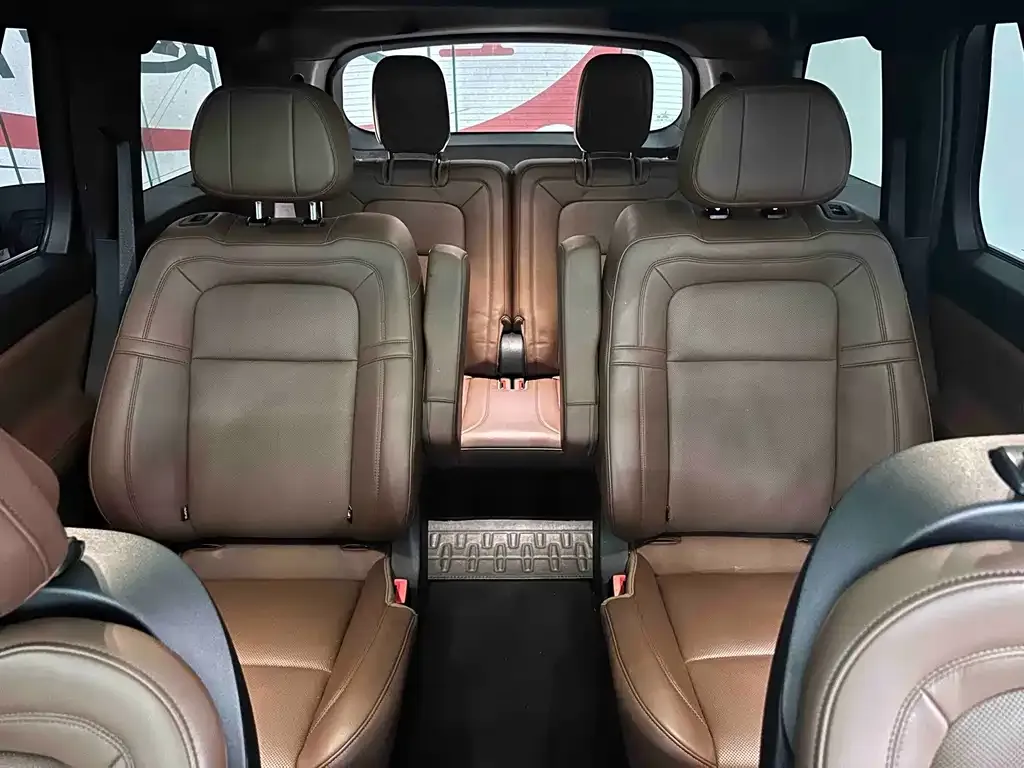 Lincoln Aviator 2023 из CN, фото 7
