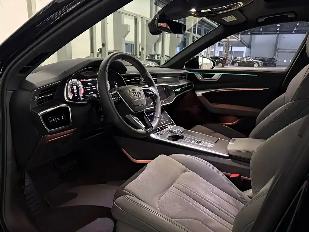 Audi A6L 2023 из CN, фото 4