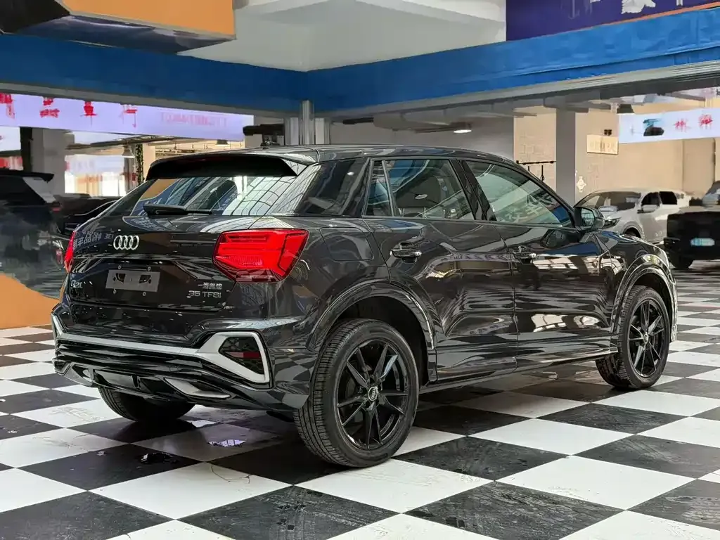 Audi Q2L 2023 из CN, фото 8