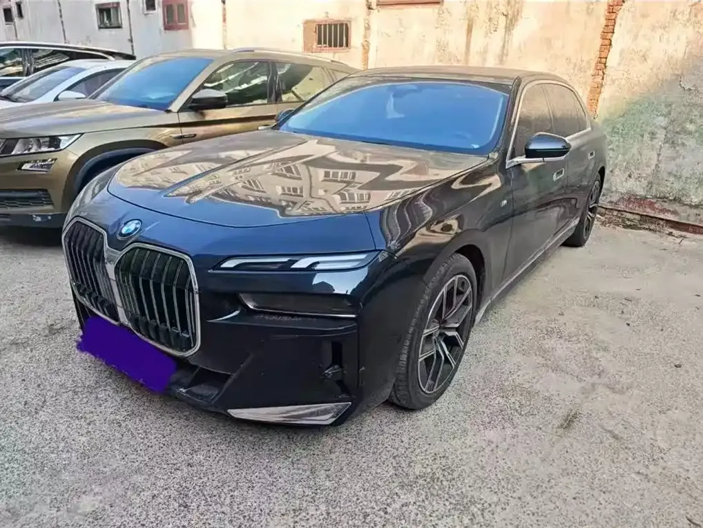 BMW 7 Series 2024 из CN, фото 7