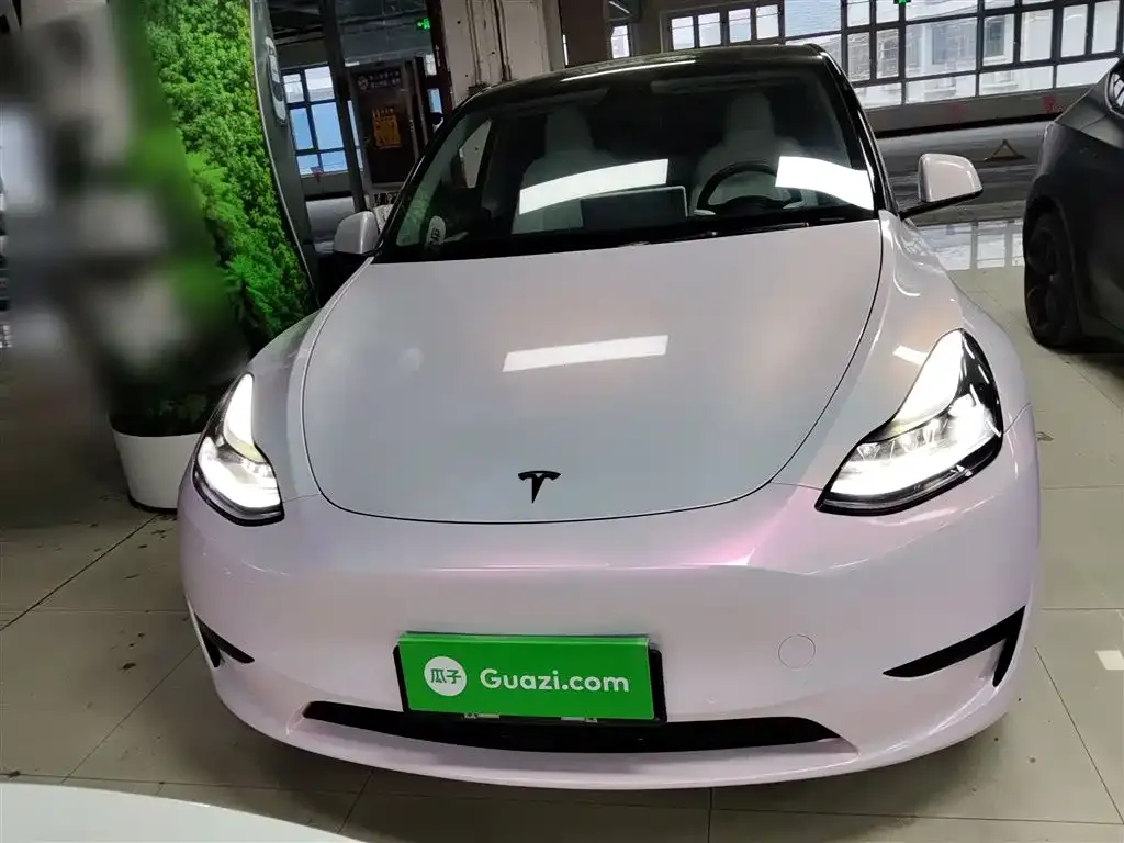 Tesla Model Y — фото 6