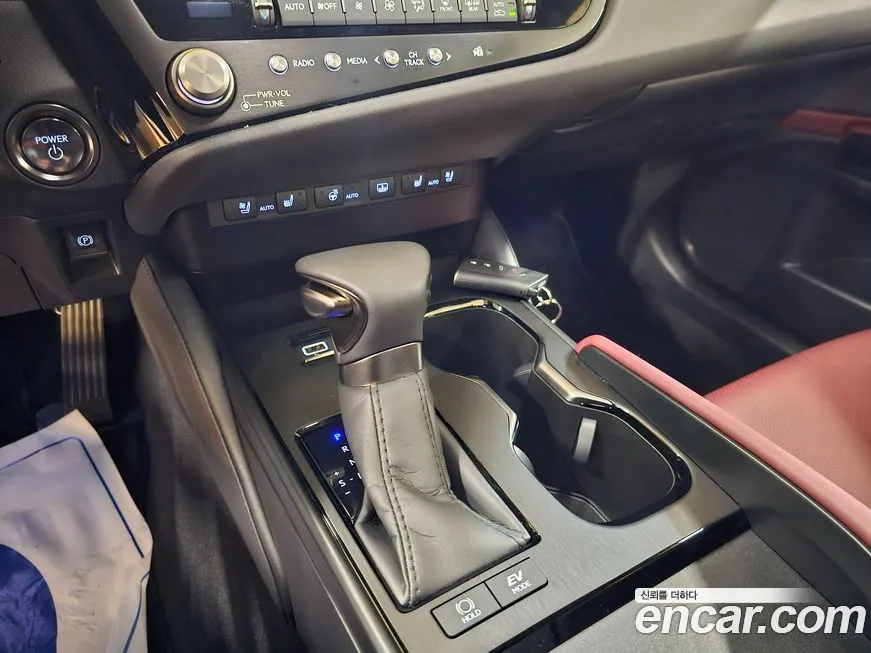 Lexus ES 2026 из KR, фото 9
