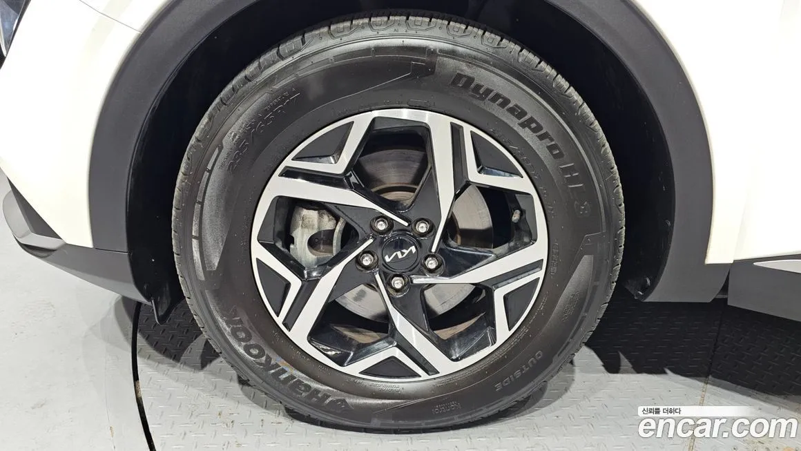 Kia Sportage — фото 7