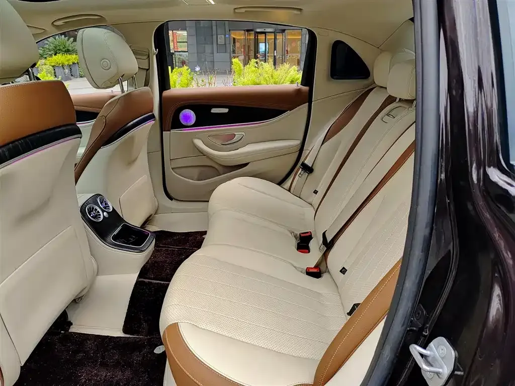 Mercedes-Benz E-Class 2023 из CN, фото 2
