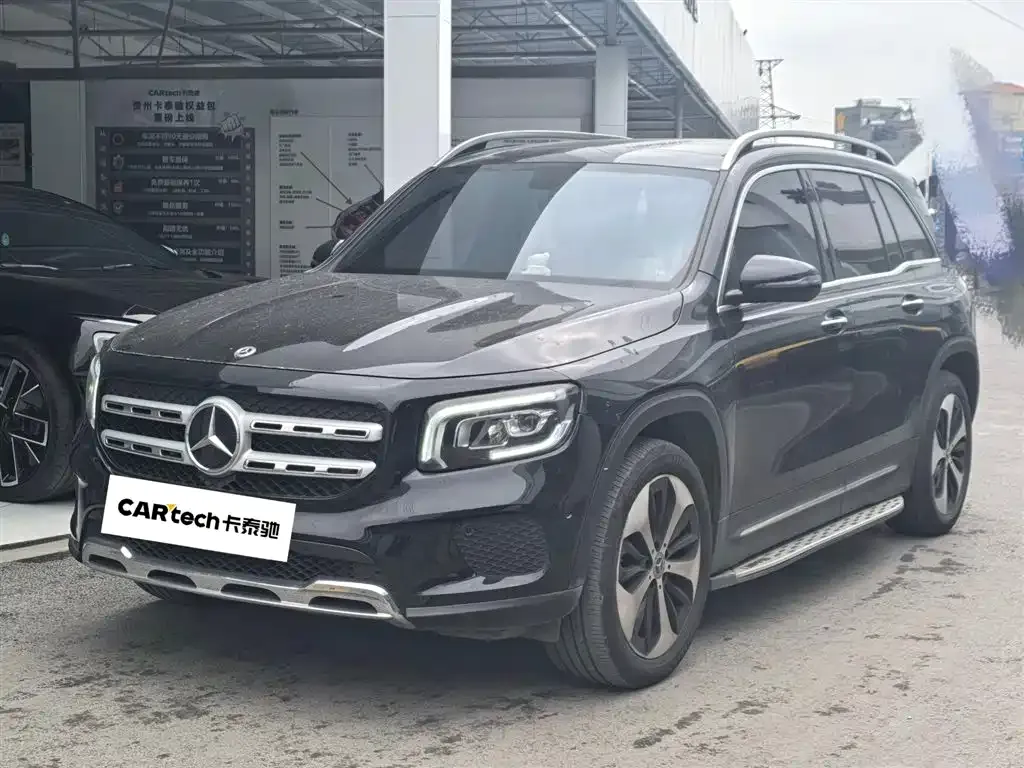 Mercedes-Benz GLB — фото 1