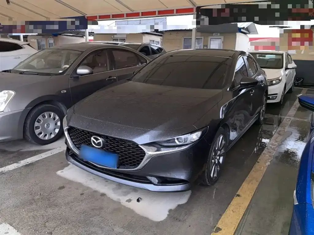 Mazda 3 Axela 2022 из CN, фото 2