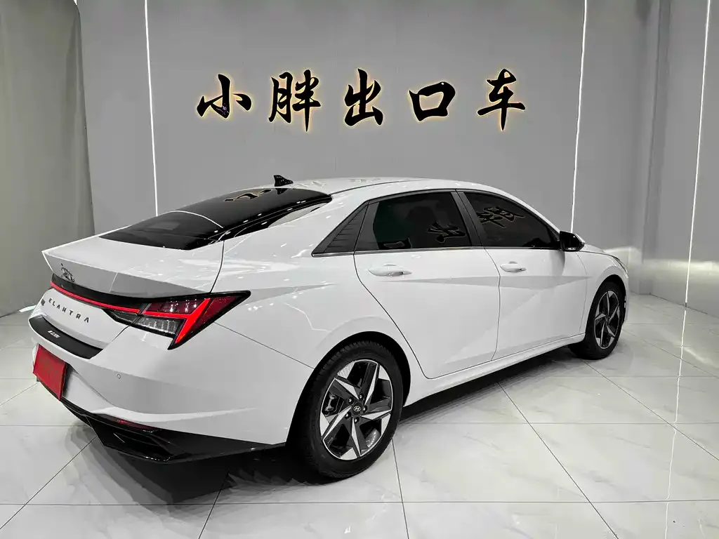 Hyundai Elantra 2022 из CN, фото 2