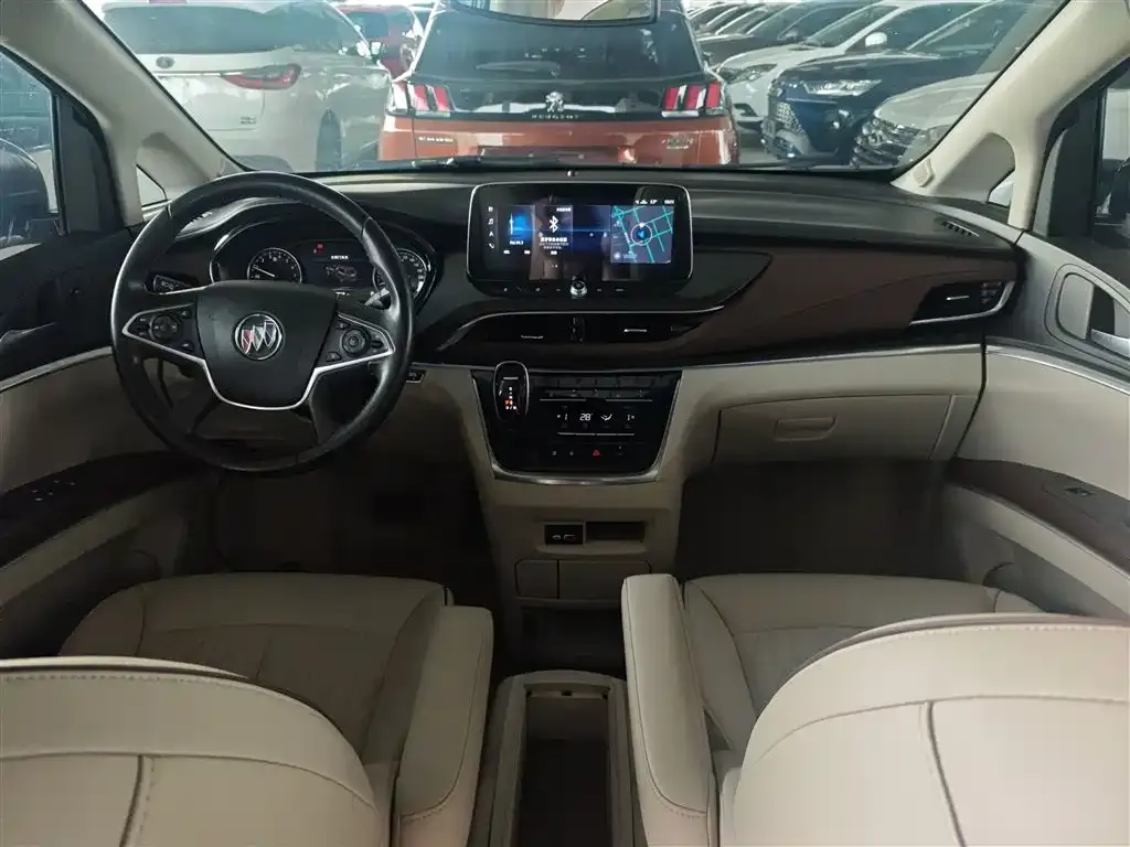 Buick GL8 2021 из CN, фото 4