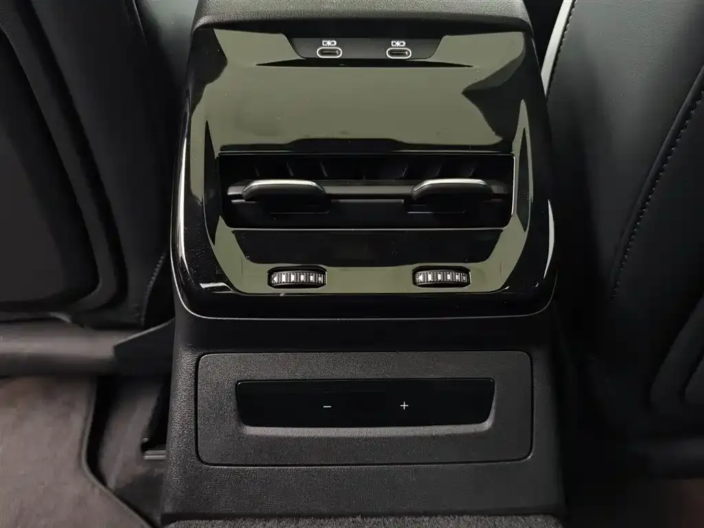 Audi A5L 2025 из CN, фото 2